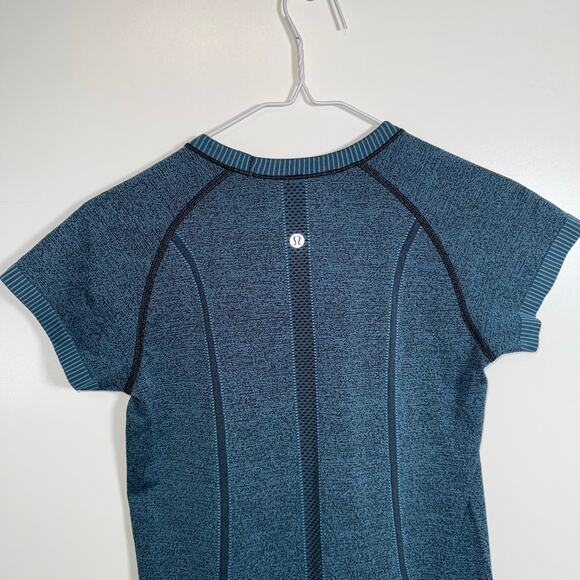 Lululemon Run: Swiftly Tech Short Sleeve Scoop Women’s 4 Blue Seamless AntiStink - Picture 5 of 14